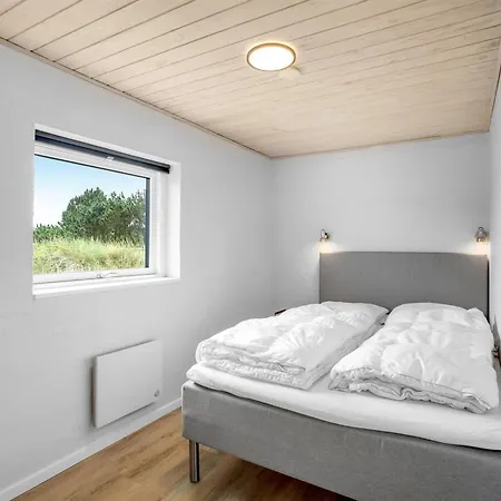 Holiday home Dirtje *