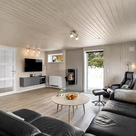 Dom wakacyjny Dirtje - 200m From The Sea By Interhome